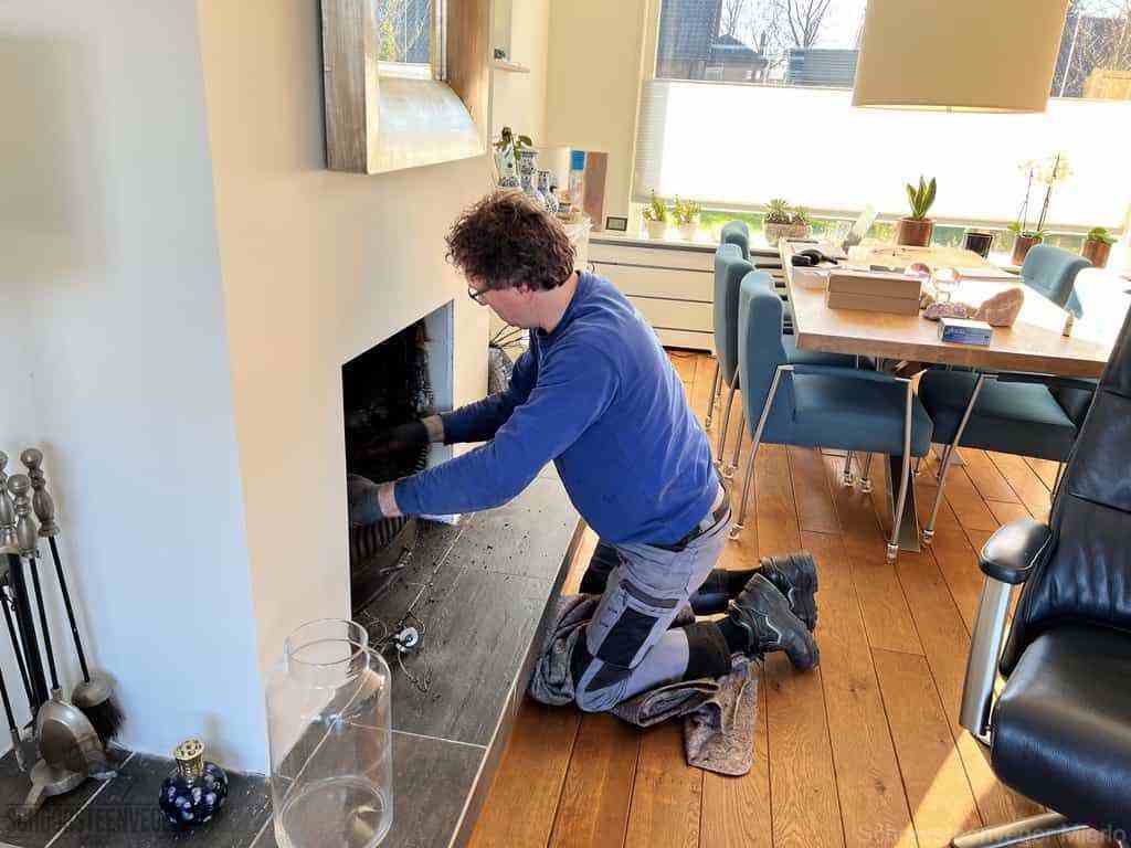 Schouwveger Mierlo kleed schoorsteenreiniger Schouwveger Mierlo kleed schoorsteenreiniger